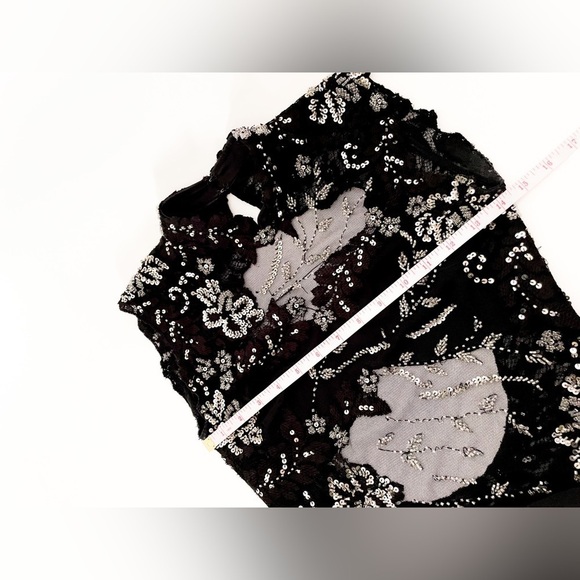 Mac Duggal Silver Sequin Cutout Mini Dress Bodycon SZ XS Party Black Lace Dress - Picture 10 of 14